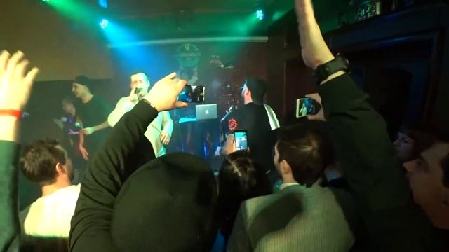 WHITE HOT ICE Feat. Руставели - Растаман (квартирник в пабе O'Connels 29.12.2018)