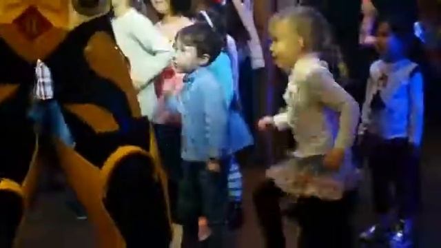 Маленький танцор. смотреть онлайн