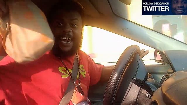 Black Man EATS Popeye's Buffalo Ranch Chicken Sandwich! смотреть онлайн