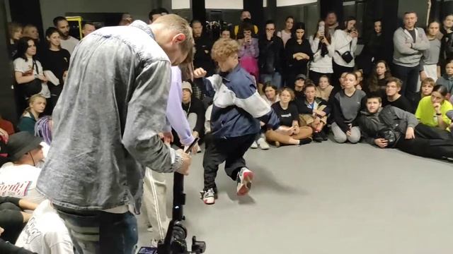 Anfisa vs Enzo | PDVLSpot | Хип хоп 1x1 смотреть онлайн