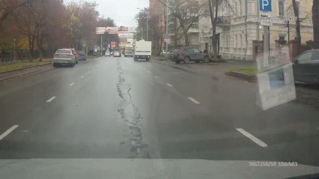 Приколы. Разметка против знаков. Пермь.(с 22-й секунды) смотреть онлайн