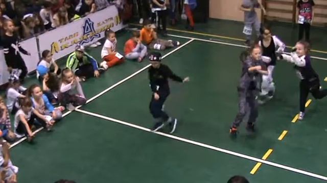 Крутой хип-хоп импровиз. Исполняет Вячеслав Сычев смотреть онлайн