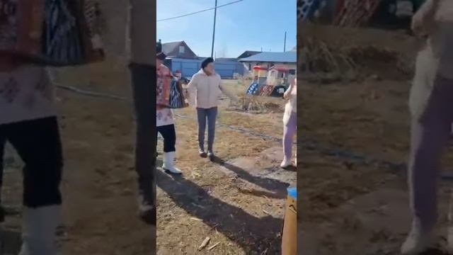 Озорные частушки на Вятский мотив. День Рождения. 08.04.2023 смотреть онлайн