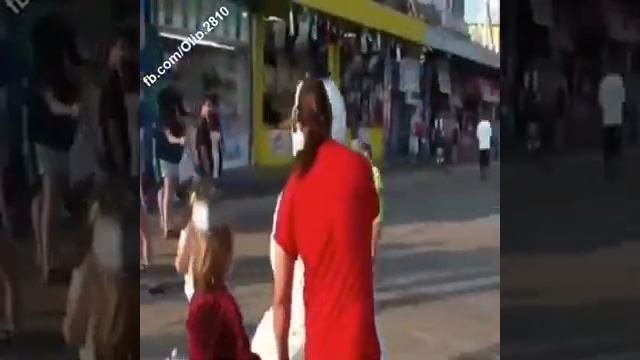 Жесткие приколы над людьми)))) смотреть онлайн