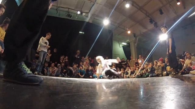 TORI vs ПРОСТО ДИМА vs ??? vs ??? | ОТБОР | WORTEX BREAK BATTLE | МОСКВА | 2015 смотреть онлайн