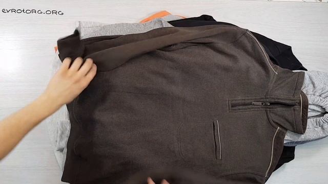 01128 Толстовки М/Ж Герм. 4 пак 12,30 8,90€ смотреть онлайн