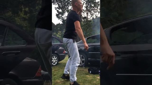 Пустите меня на танцпол, пьяным подвигаться смотреть онлайн