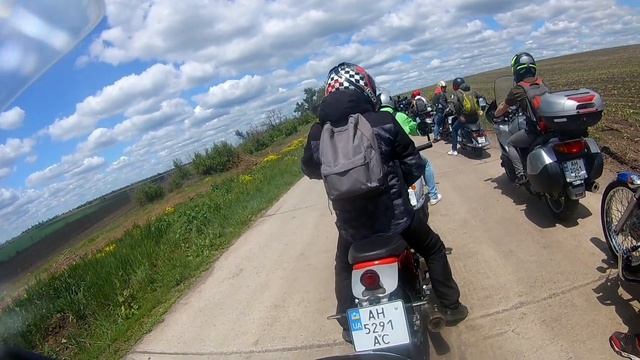 движ прошлых лет ) открытие мото сезона. ещё целый драматический театр в Мариуполе смотреть онлайн