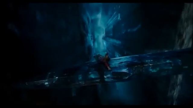 Alice Through the Looking Glass смотреть онлайн