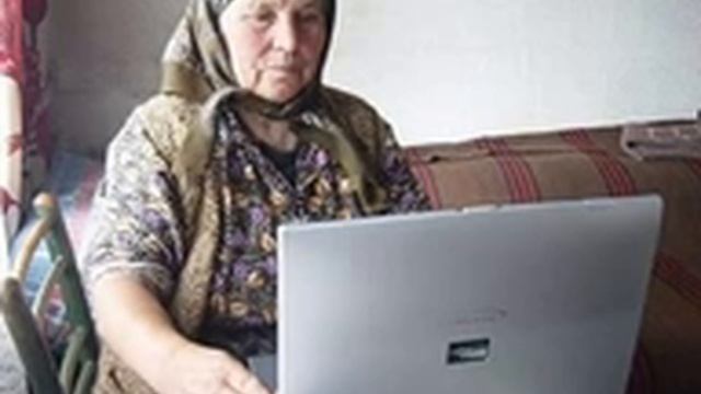 Бабка оджыгает)))))))смотреть всем))))!!!!! смотреть онлайн