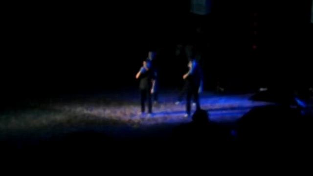 Квіти в Волоссі неперевершено крутіВЕЧІР БІЛЯ ВОДИ