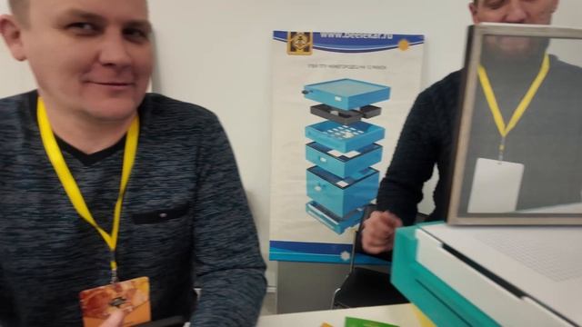 Пыльцесборники на ППУ улья Нижегородец (Ярмарка АПИГЛОБАЛ-2025)