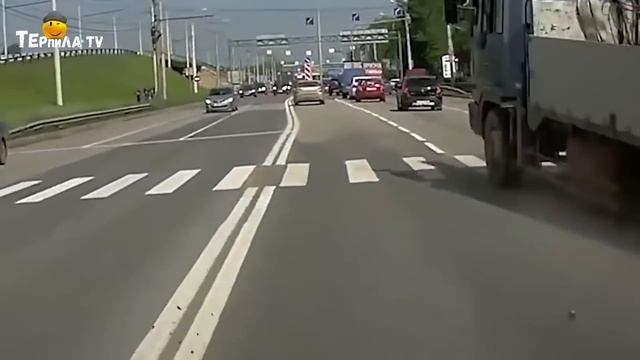 Приколы на дороге, самые уникальные водители 2019 смотреть онлайн