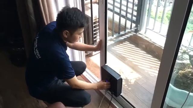 Hướng Dẫn Sử Dụng Robot Lau Kính WS - 1080 | PhucVinh смотреть онлайн