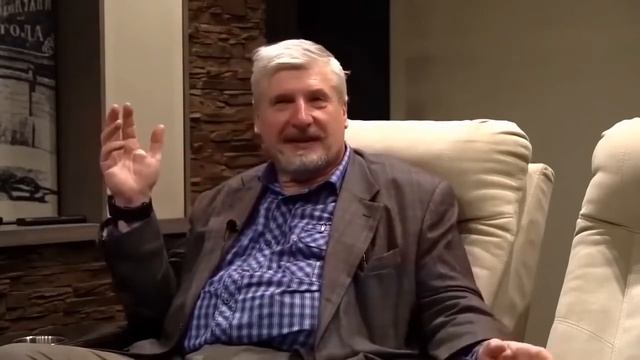 Проще верить в ложь, чем думать. ( С.Савельев.)