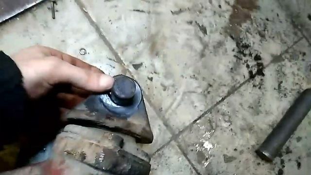 Востановление крепления кабины Камаз.