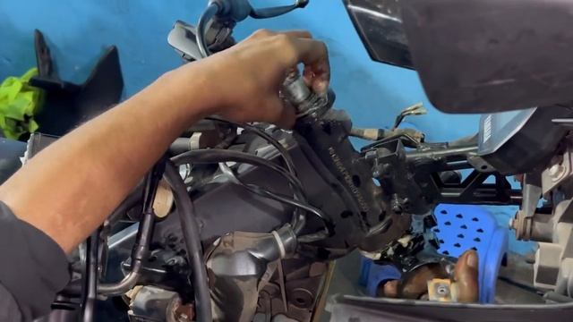 Roller Ball Racer Install || Yamaha r15 version 3 || Fi Motors смотреть онлайн