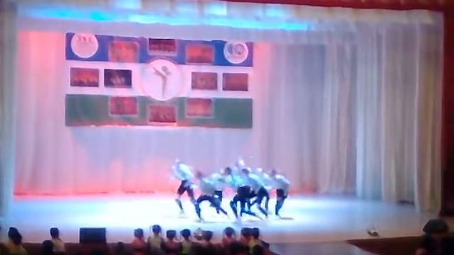 Хип хоп. Девушки круто танцуют смотреть онлайн