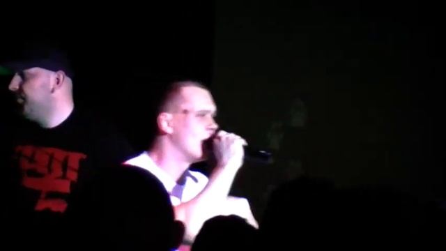 D'Man 55 - Бейся (СИМФЕРОПОЛЬ, КЛУБ BROOKLYN 7.04.2011)