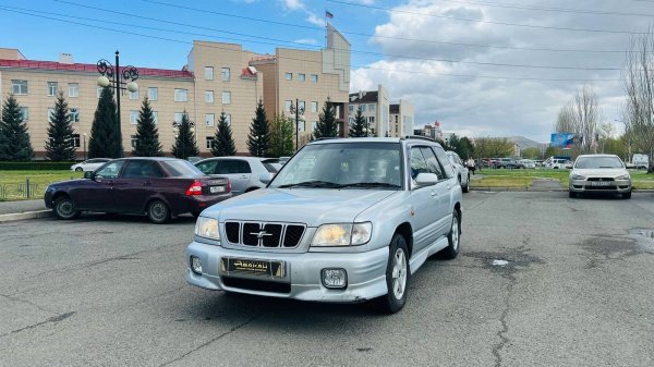 Subaru Forester, 2001 год