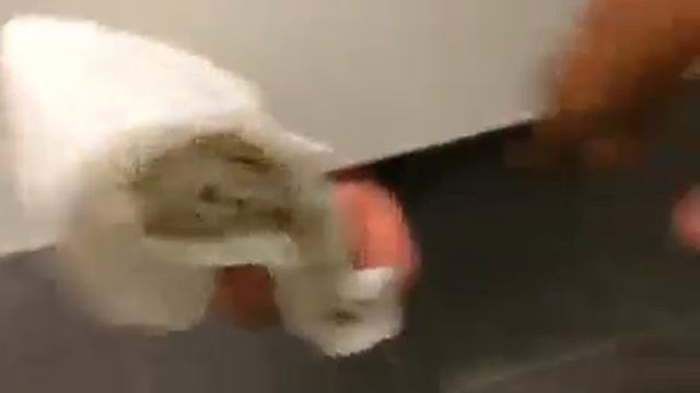 Подумали какашка 💩💩💩 смотреть онлайн