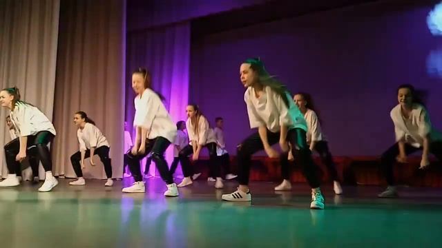 Красивый и мощный хип хоп танец. Женя Петров, UNREAL - С тобою краски