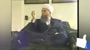 Эшони Нуридинчон хамхобаги бо зан  дар рузхои хафта.