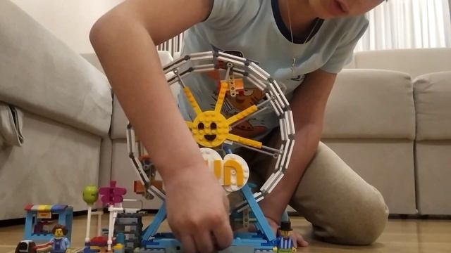 Обзор Lego "Колесо обозрения" смотреть онлайн