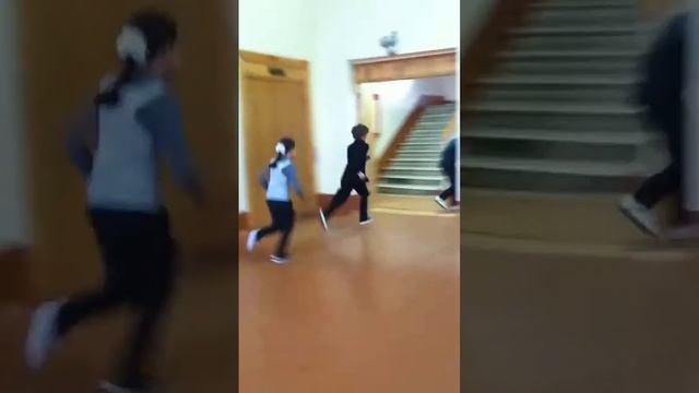 приколы на переменке один часть первая смотреть онлайн