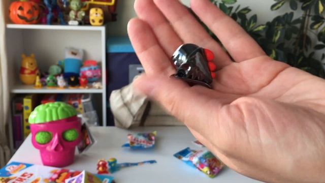 Череп с конфетами и другие приколы на Хэллоуин Конфеты страшилки Видео для детей Halloween fun смотреть онлайн