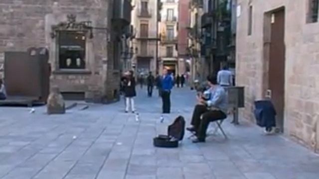 Gaudi & I - A trip in Northern Spain смотреть онлайн