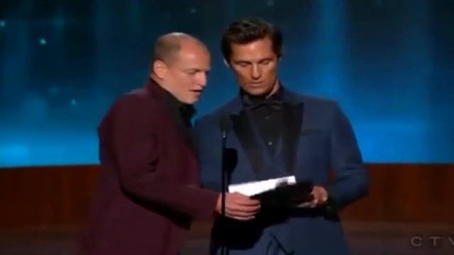 Бенедикт Камбербэтч (Benedict Cumberbatch) ПРИКОЛ на ЭММИ смотреть онлайн