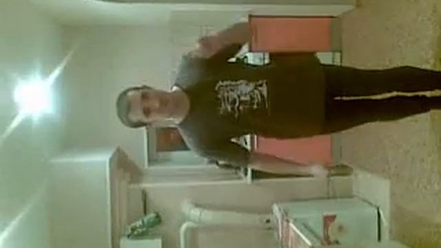 парень в кольсонах.mp4