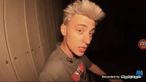 смотрим влада а4 прятки от клоуна в 3 часа ночи.