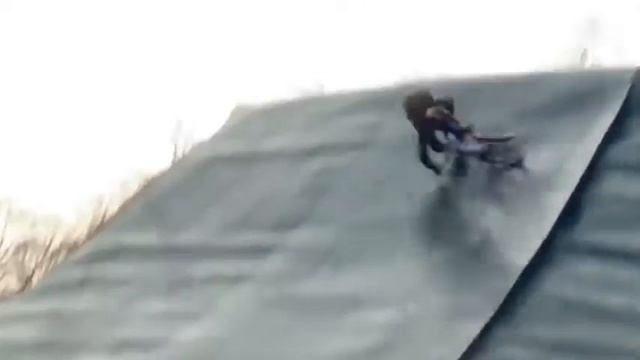 Революционный прорыв 6 рное сальто на BMX смотреть онлайн