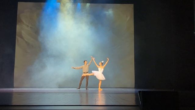 Г. Жубанова.Адажио из балета "АК-КАНАТ".Хореография Абирова Д.Т. смотреть онлайн