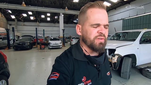 Mercedes também tem problema de suspensão? | Mercedes GLA 200 смотреть онлайн