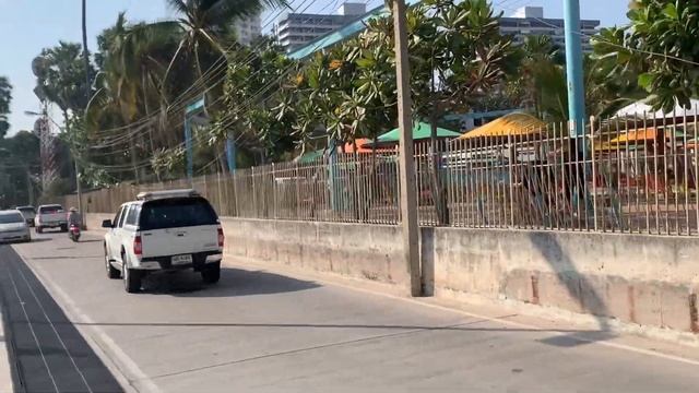 Прогулка возле Отеля Pattaya Park 3* и Аквапарка Pattaya Water Park, Паттайя, Таиланд, 21.04.2024