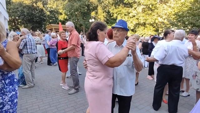 Я куплю тебе новую жизнь...........04.08.24 Гомель парк Луначарского 🥰 смотреть онлайн