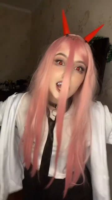 Интересно чем завален камод?🤔#shortvideo #cosplay #shors #anime #рек #power #powerchainsawman смотреть онлайн