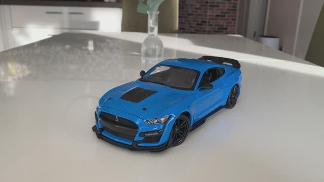 Обзор модели Ford Mustang Shelby GT500 2020 в масштабе 1/18 от Maisto смотреть онлайн