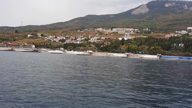Прогулка к Ливадийскому дворцу- музею ,Крым ! смотреть онлайн