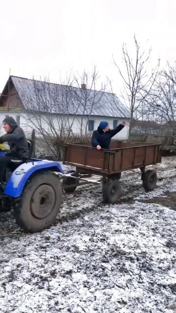 Прикол… #прикол #приколы #приколи #смех #машина #зима2022 #трактор смотреть онлайн