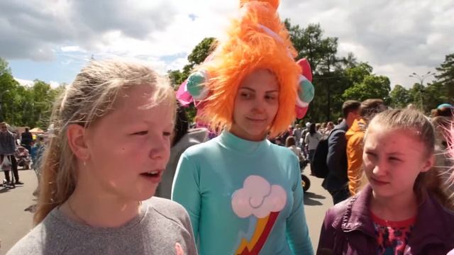 "Свитлогорье" отмечает День мороженого в Сокольниках 2017 смотреть онлайн