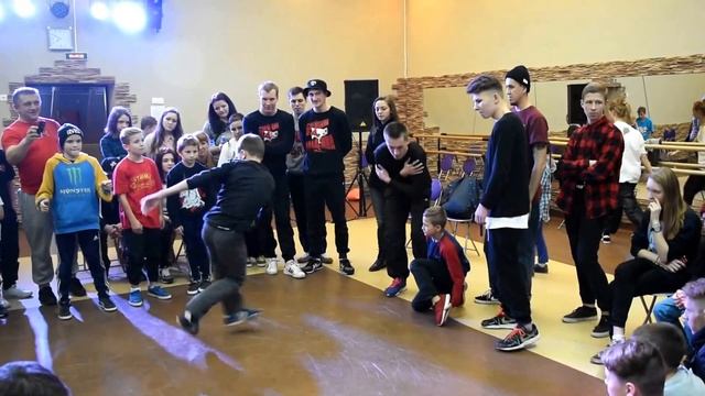 The Sky Is The Limit - полуфнал 3x3 юниоры/ AVRORA B-BOYS vs The Breakoniers vs Проект разгром смотреть онлайн