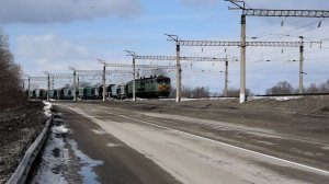 Тепловоз 2ТЭ10М-3263 с транскомовским экспрессом. Звук 10Д100.