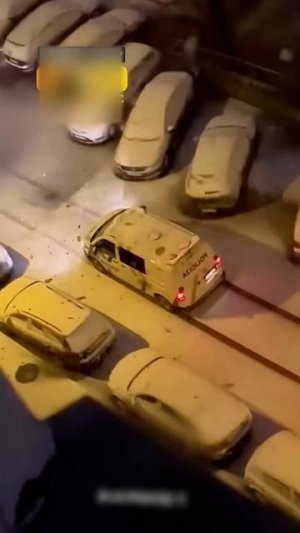 Отучил быдло газовать во дворе 🤬🚗👊