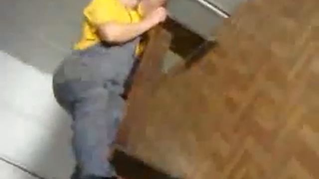 ЭЙ-ТОЛСТЫЙ.3gp смотреть онлайн