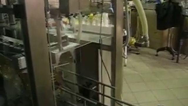 линия розлива спокойных жидкостей