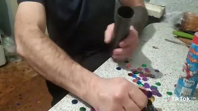Прикол. Новый год. Хлопушки своими руками. смотреть онлайн